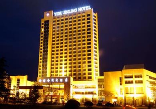 办会员卡遭不明收费 7天南昌老福山店遭投诉