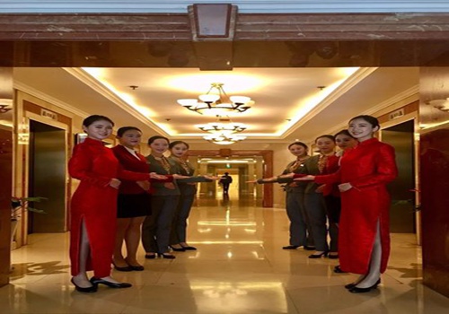 锦江饭店举办“法国美食节” 米其林星级主厨传递法国美食文化